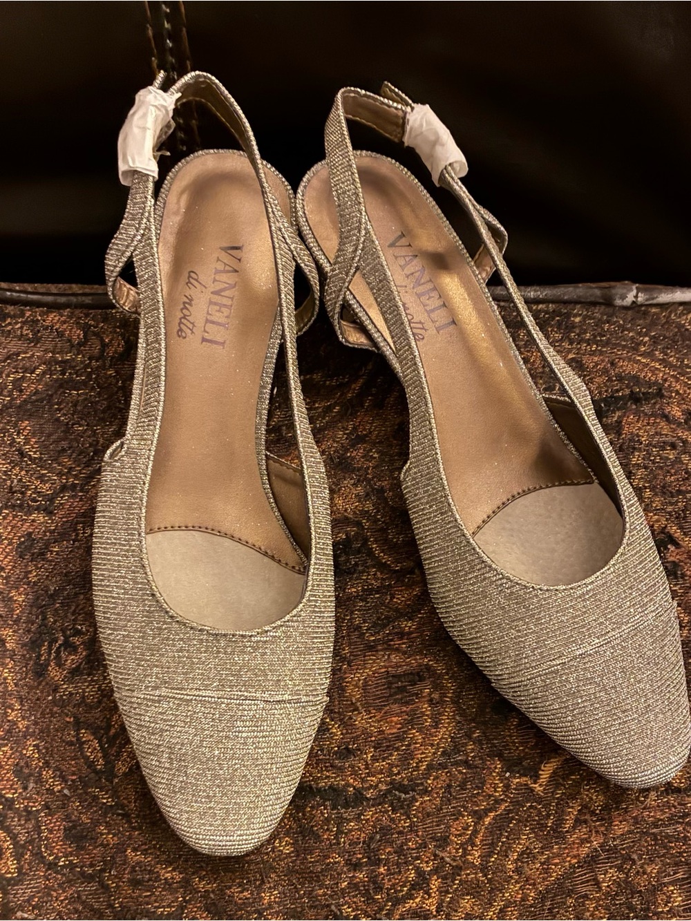 New w/otags VANELi Aliz Metallic Slingback low pumps size 5 1/2